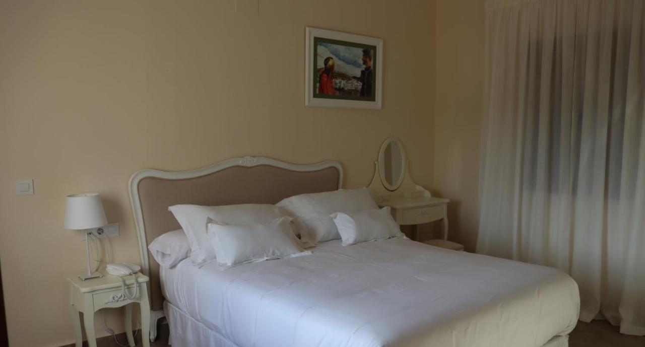 Hotel Palacio Conde Del Alamo Aroche エクステリア 写真