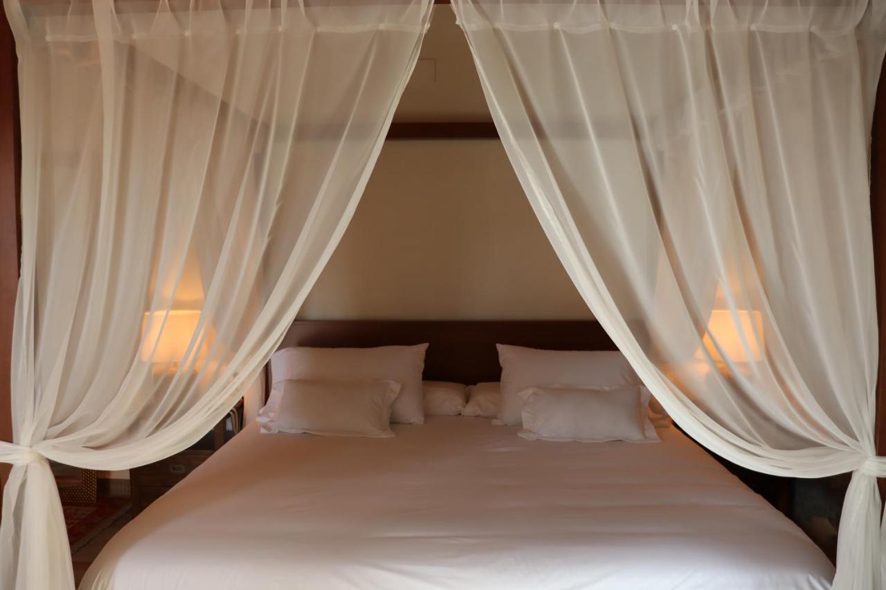 Hotel Palacio Conde Del Alamo Aroche エクステリア 写真